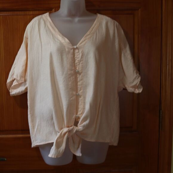 Vince Camuto Large Linen Cropped Tie-Front Blouse - Pastel Peach 100% linen - Picture 2 of 10